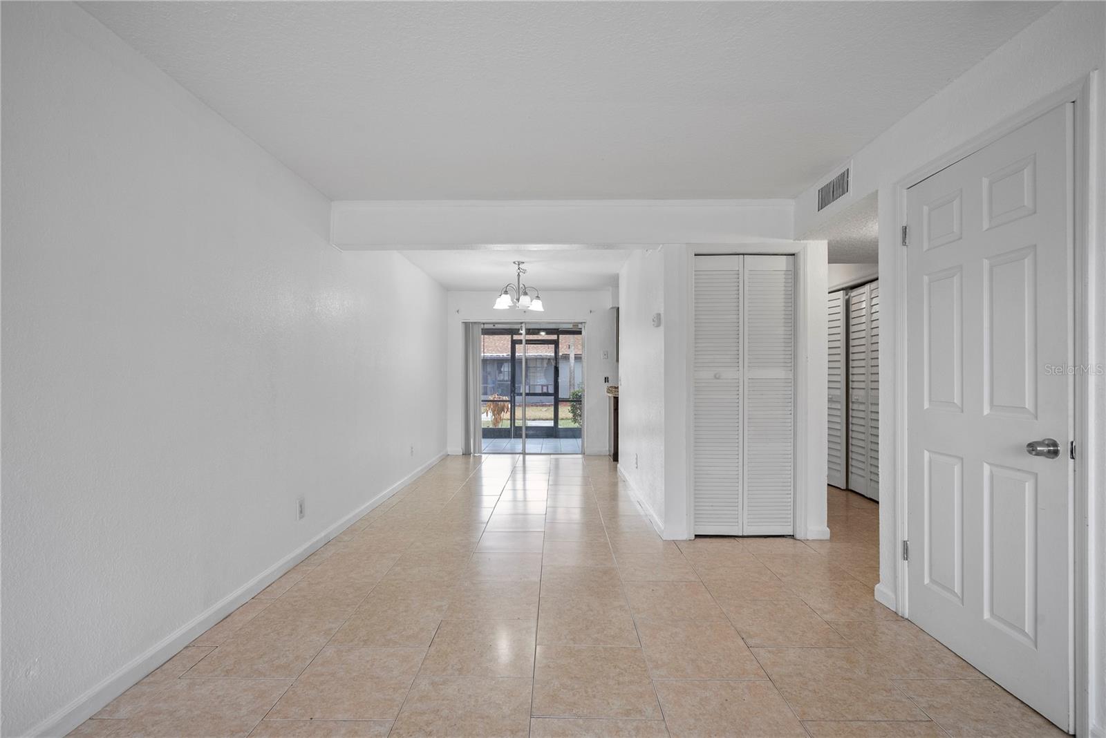 SEMORAN PINES REGIMES 01 & 04-08 - Residential