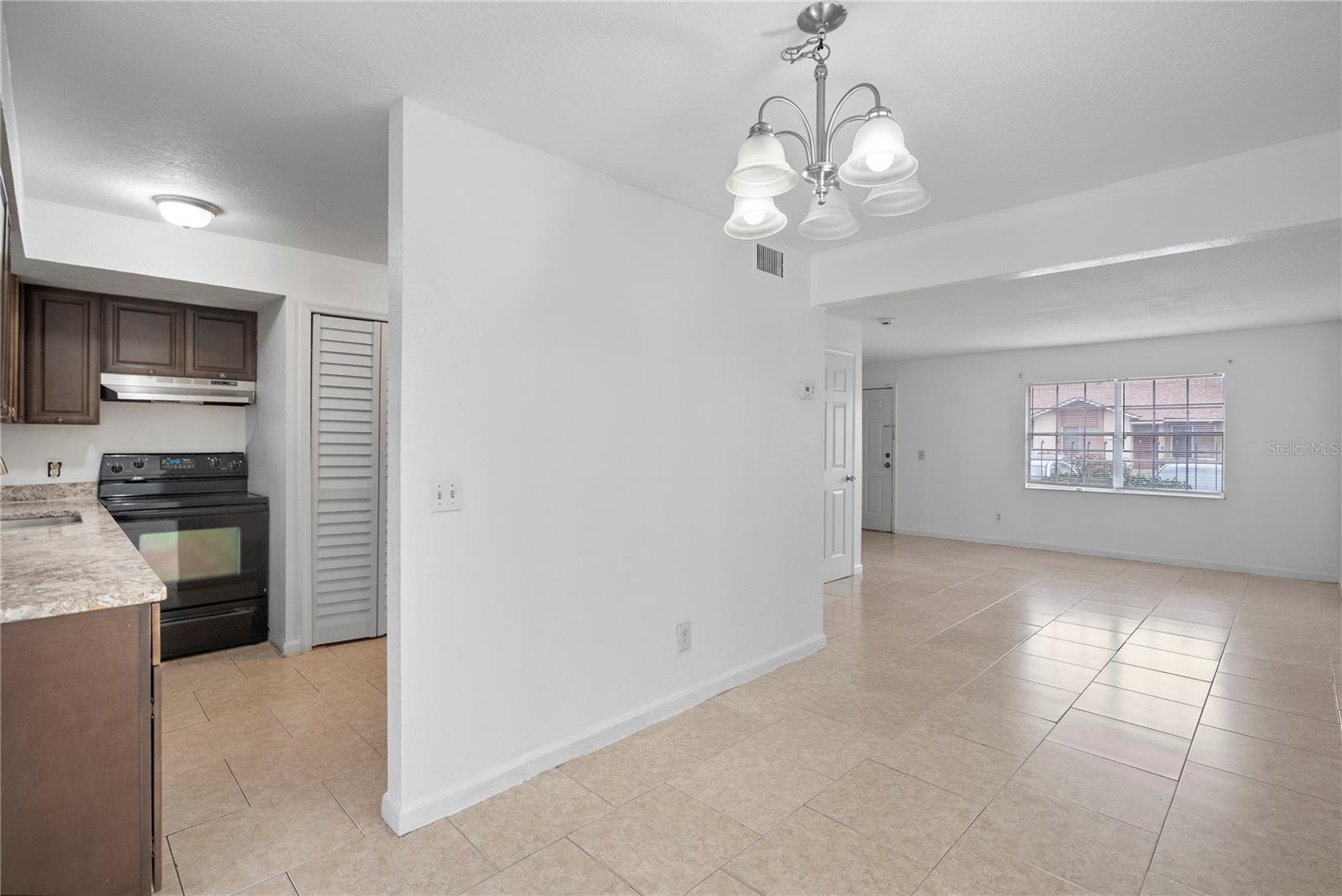 SEMORAN PINES REGIMES 01 & 04-08 - Residential