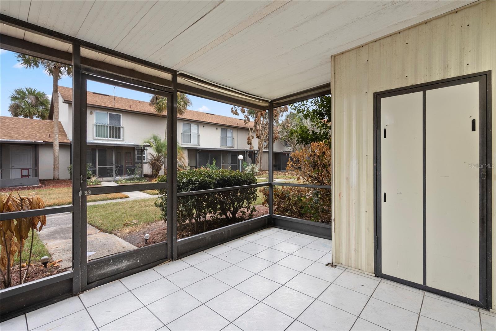 SEMORAN PINES REGIMES 01 & 04-08 - Residential