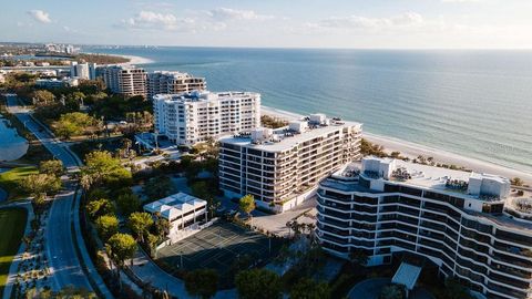 A home in LONGBOAT KEY