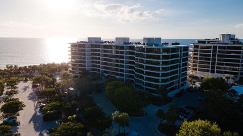 A home in LONGBOAT KEY