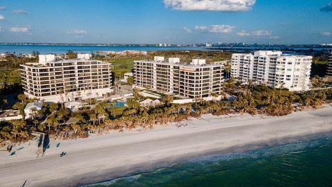 A home in LONGBOAT KEY