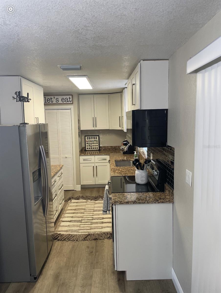 LAKE HARRIS SHORES - Residential