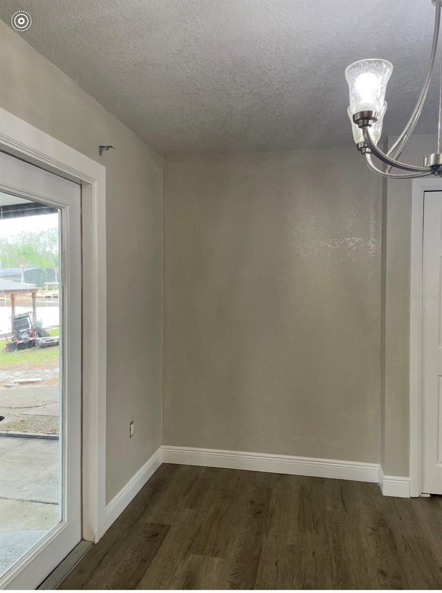 LAKE HARRIS SHORES - Residential