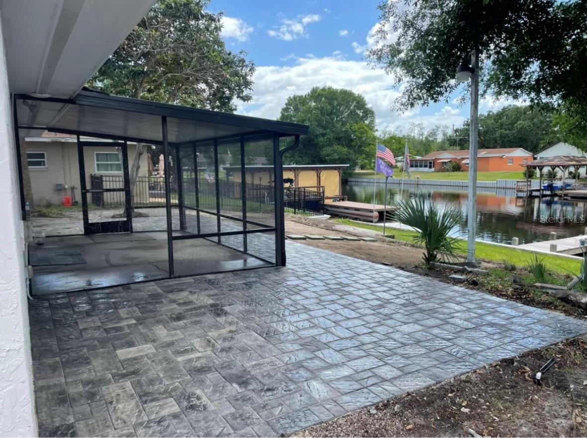 LAKE HARRIS SHORES - Residential