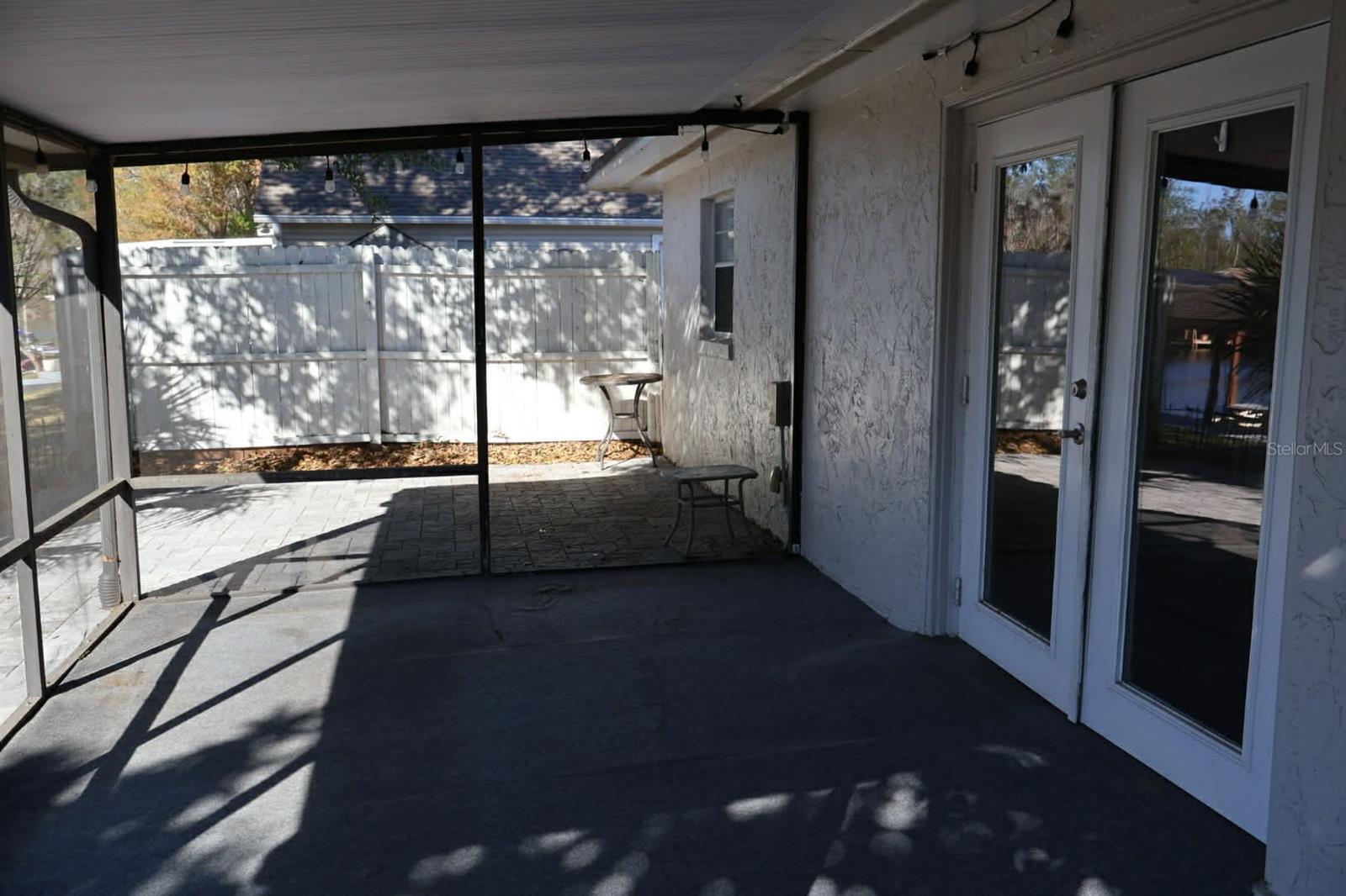 LAKE HARRIS SHORES - Residential