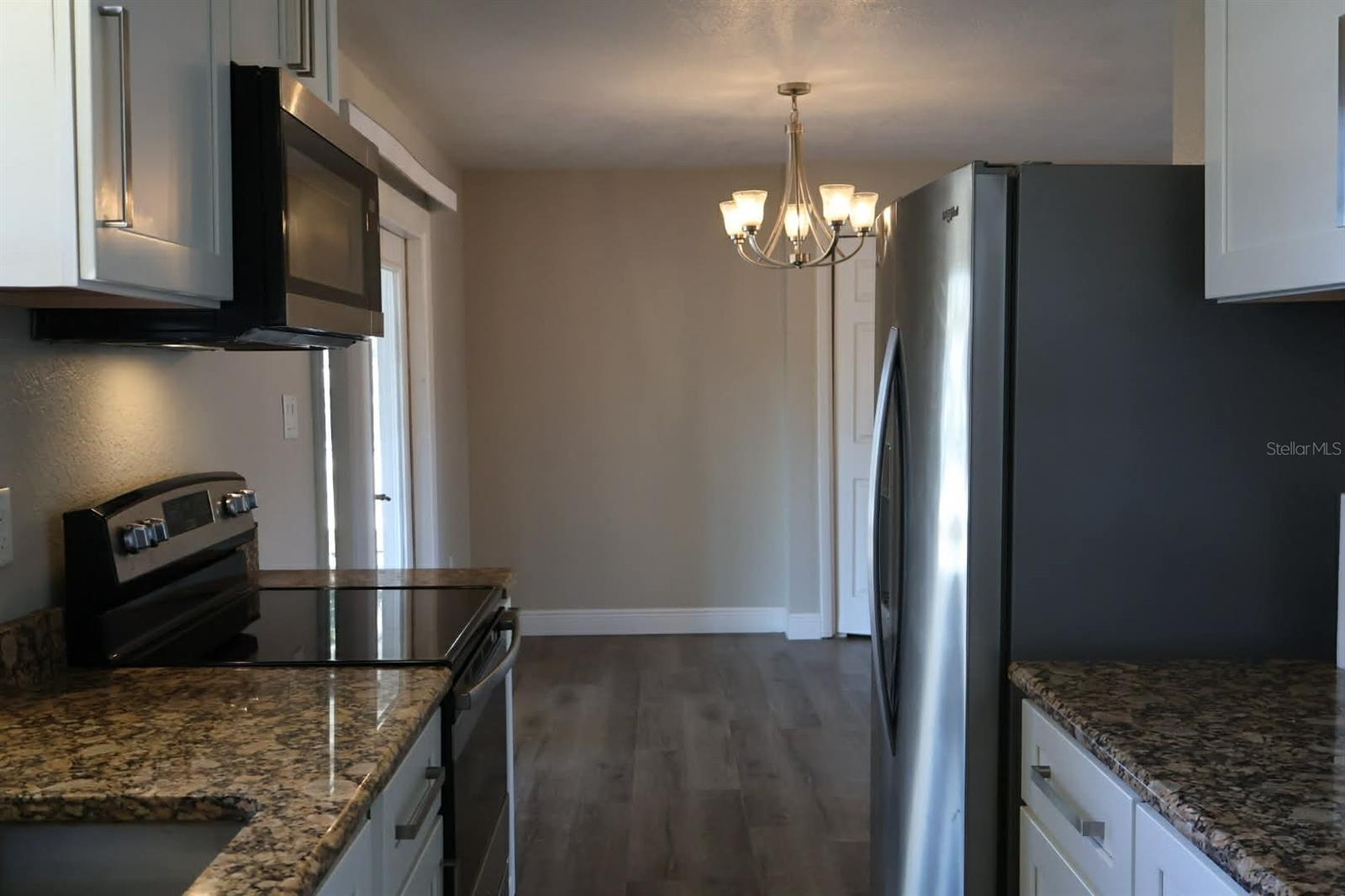 LAKE HARRIS SHORES - Residential