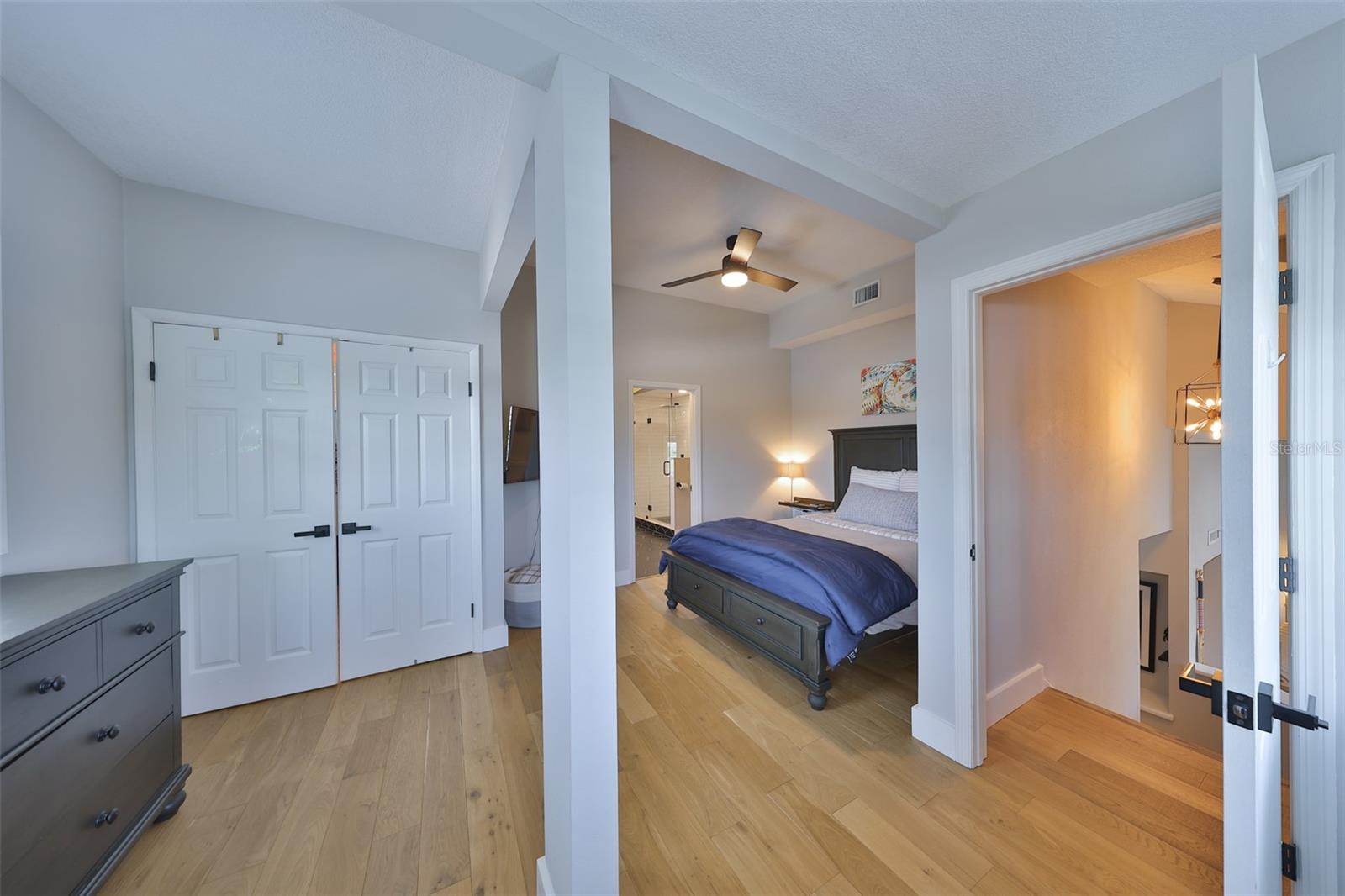 APOLLO BEACH UNIT SIX - Residential