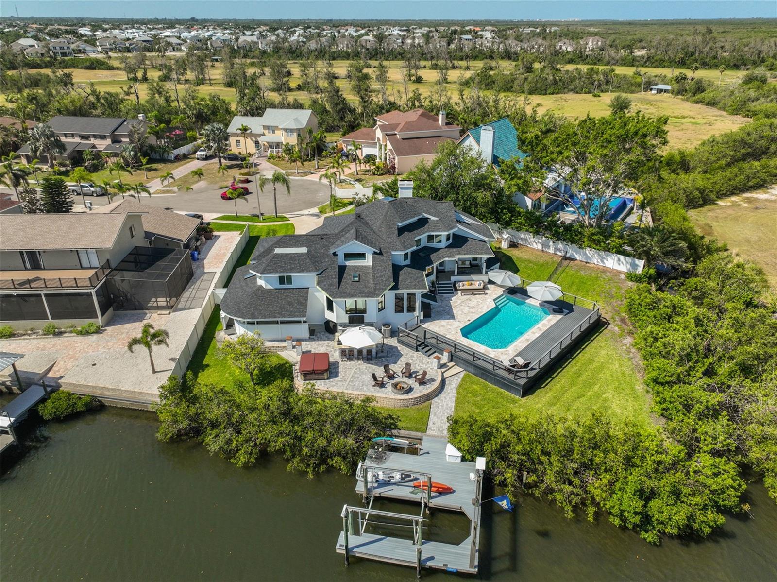 945 BUNKER VIEW DRIVE