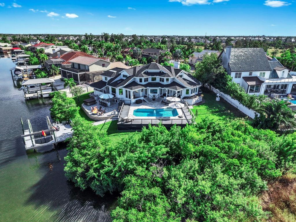 Photo of 945 Bunker View Drive, Apollo Beach, FL 33572 (MLS # TB8380877)