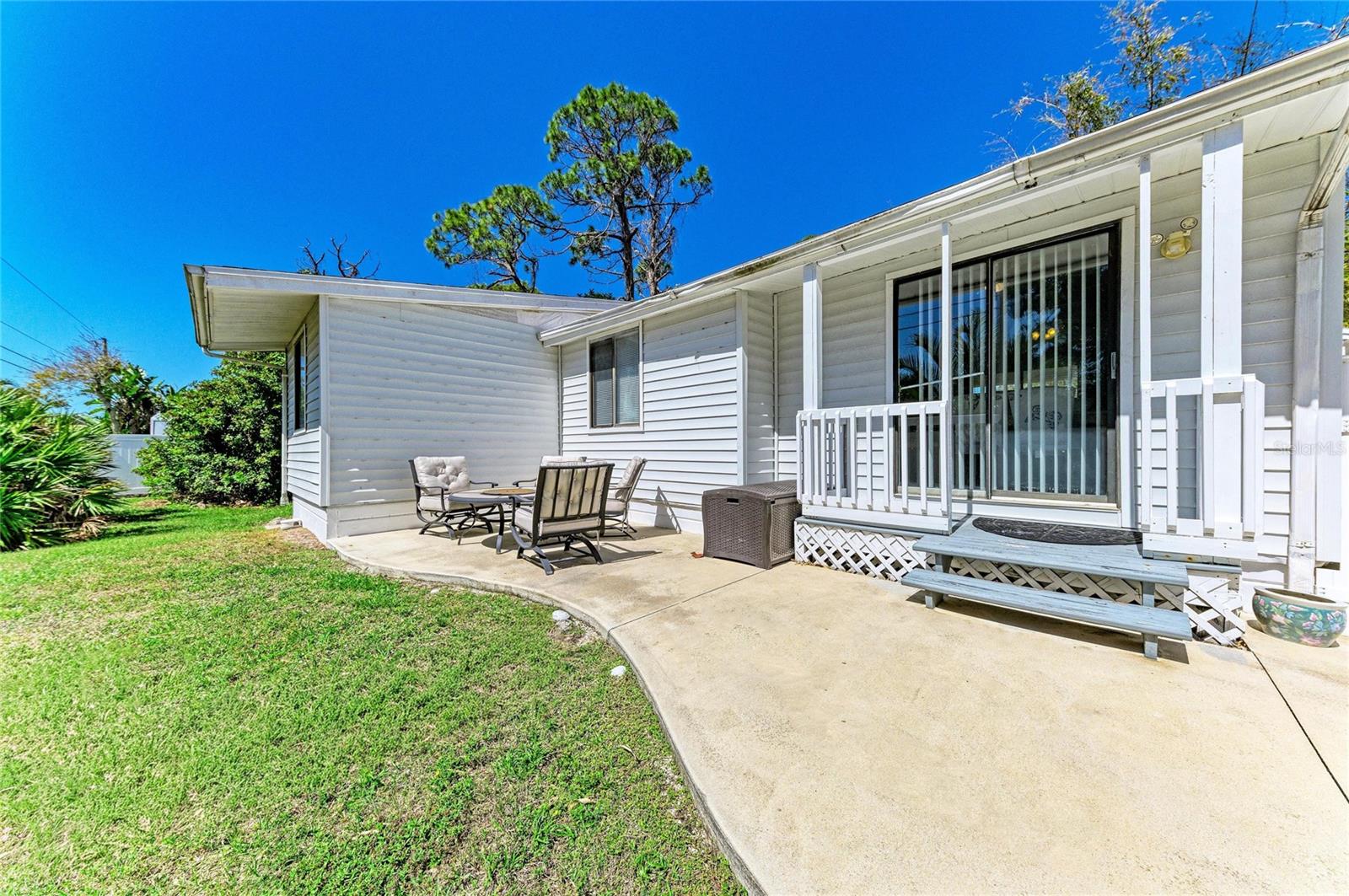 SOUTH VENICE - Residential