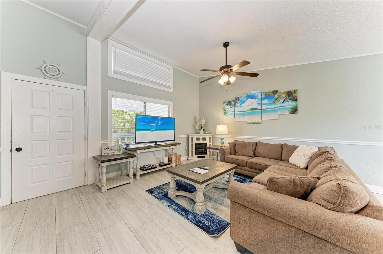 SOUTH VENICE - Residential