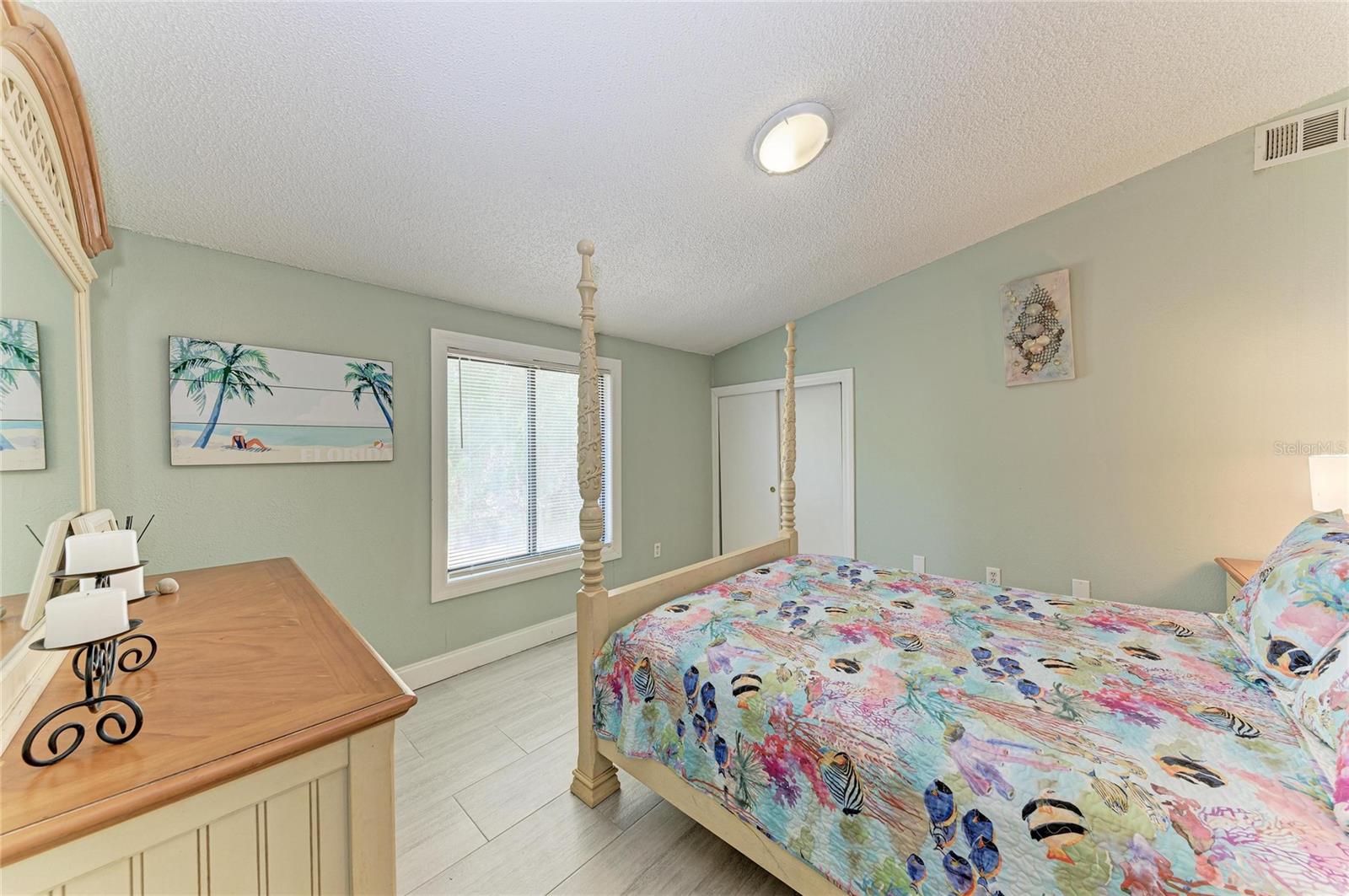 SOUTH VENICE - Residential