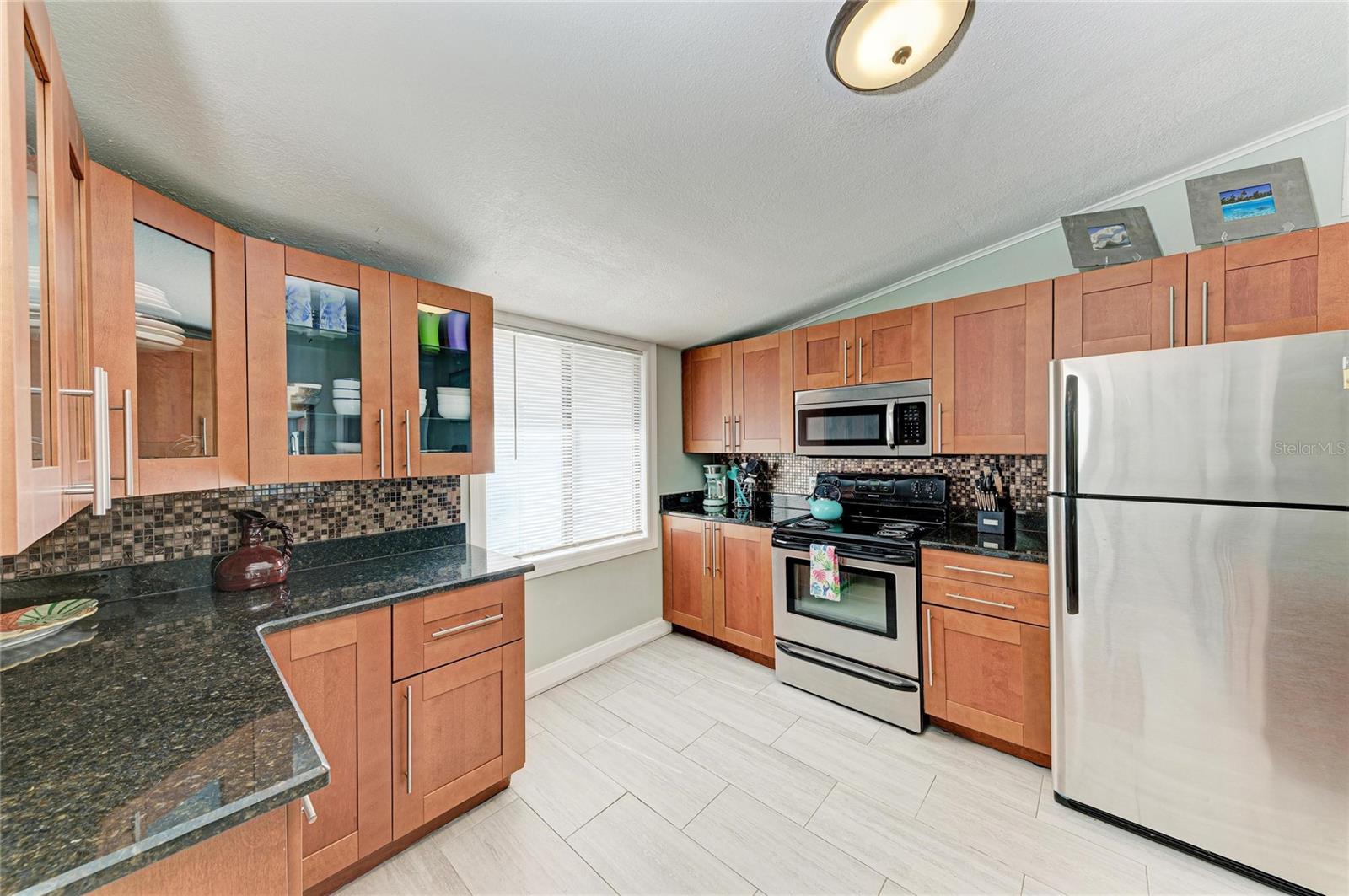 SOUTH VENICE - Residential