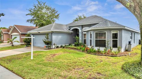 Photo of 12819 Waterhaven Circle, Orlando, FL 32828 (MLS # G5110960)