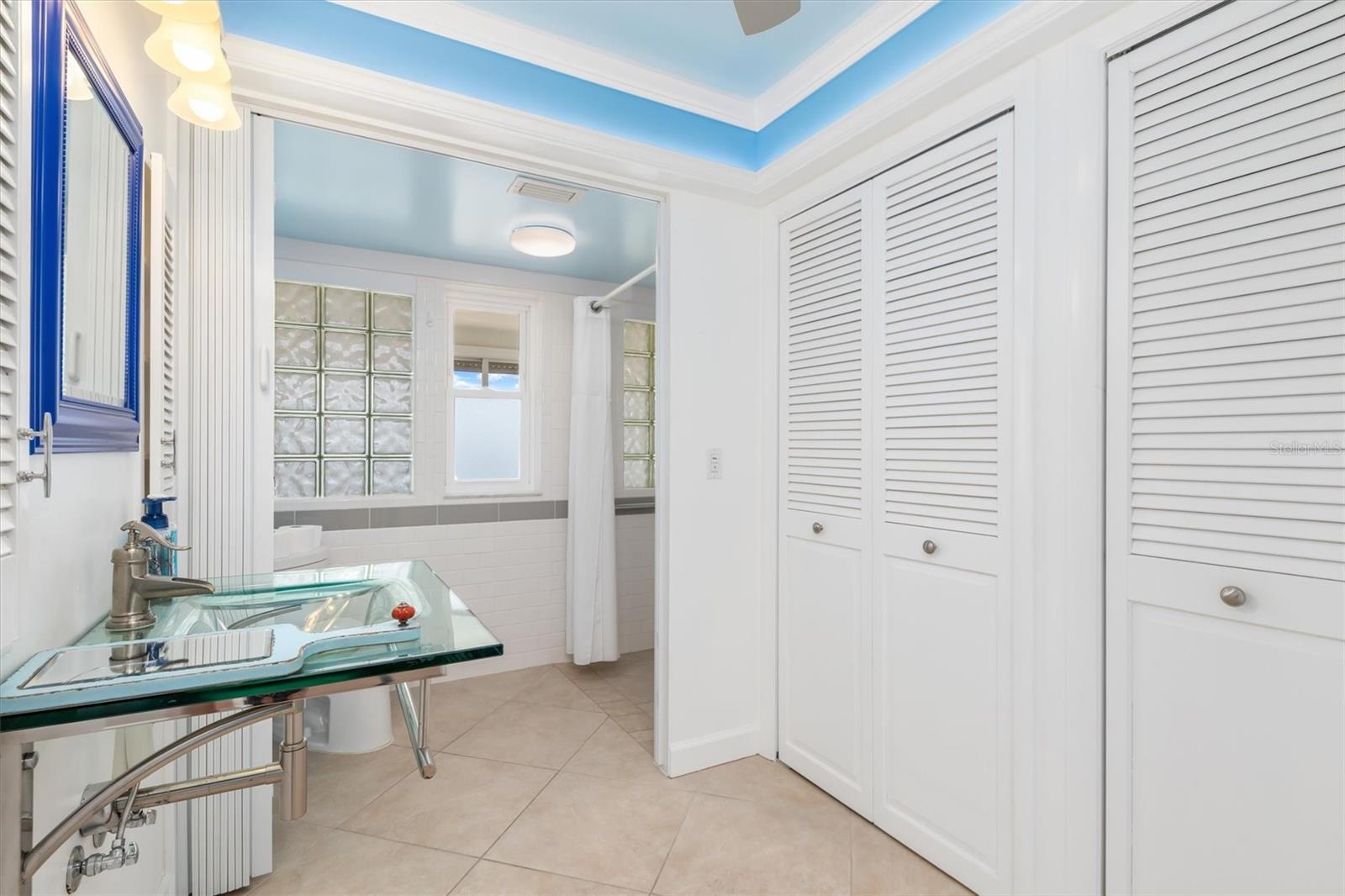 COLONY POINT - Residential