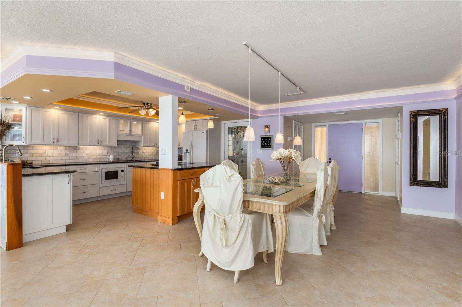 COLONY POINT - Residential