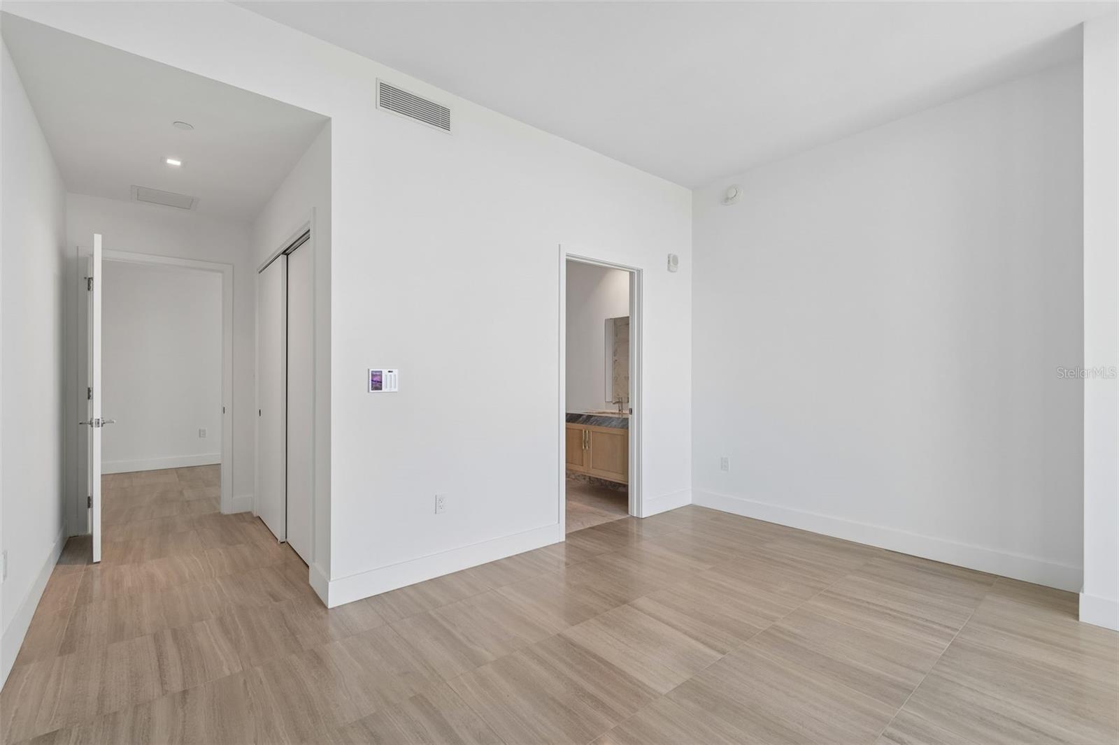 3105 BAY OAKS CONDOMINIUM - Residential