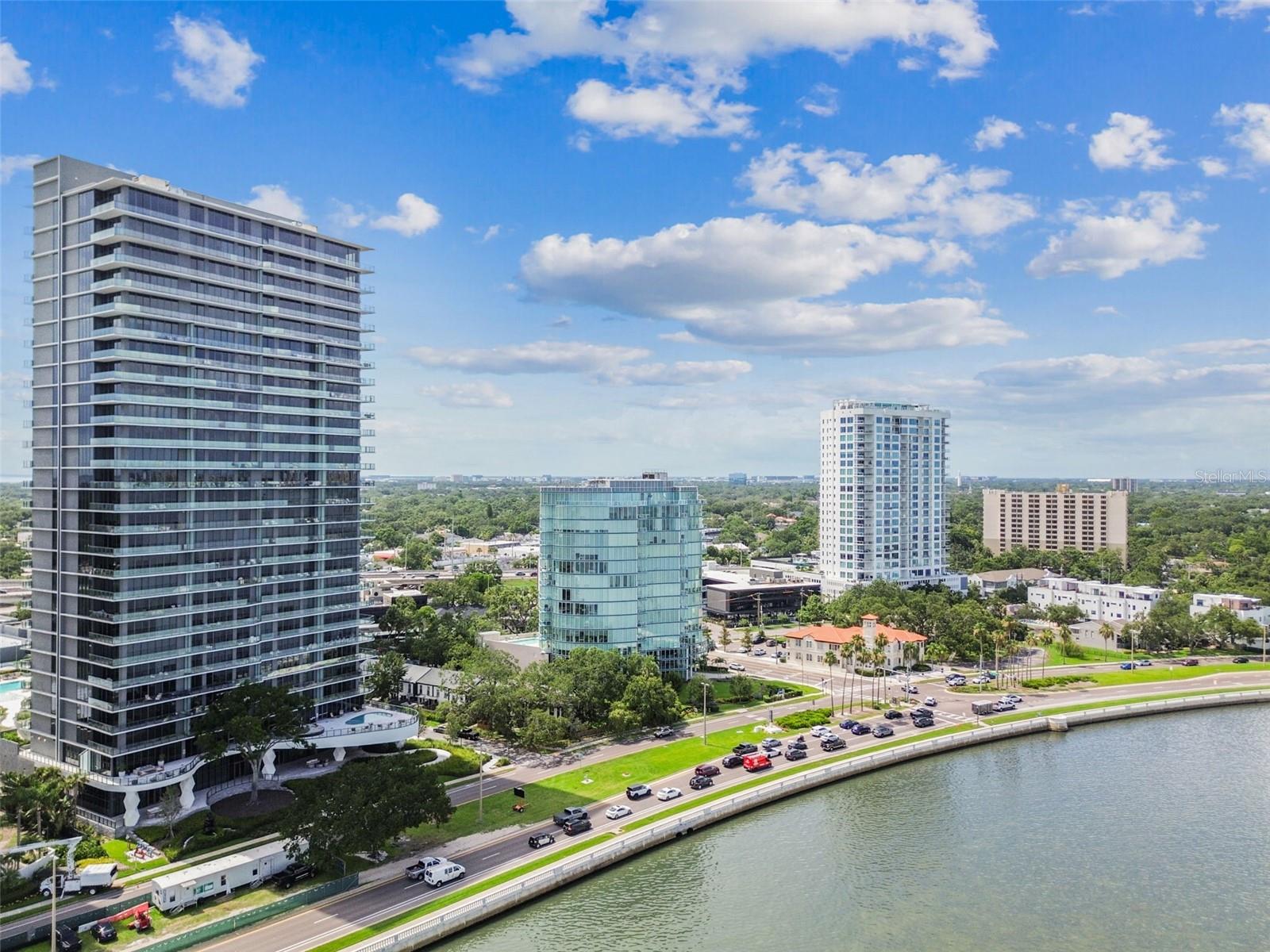 3105 BAY OAKS CONDOMINIUM - Residential