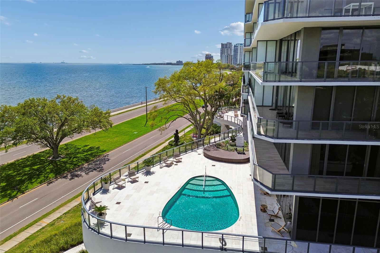 3105 BAY OAKS CONDOMINIUM - Residential