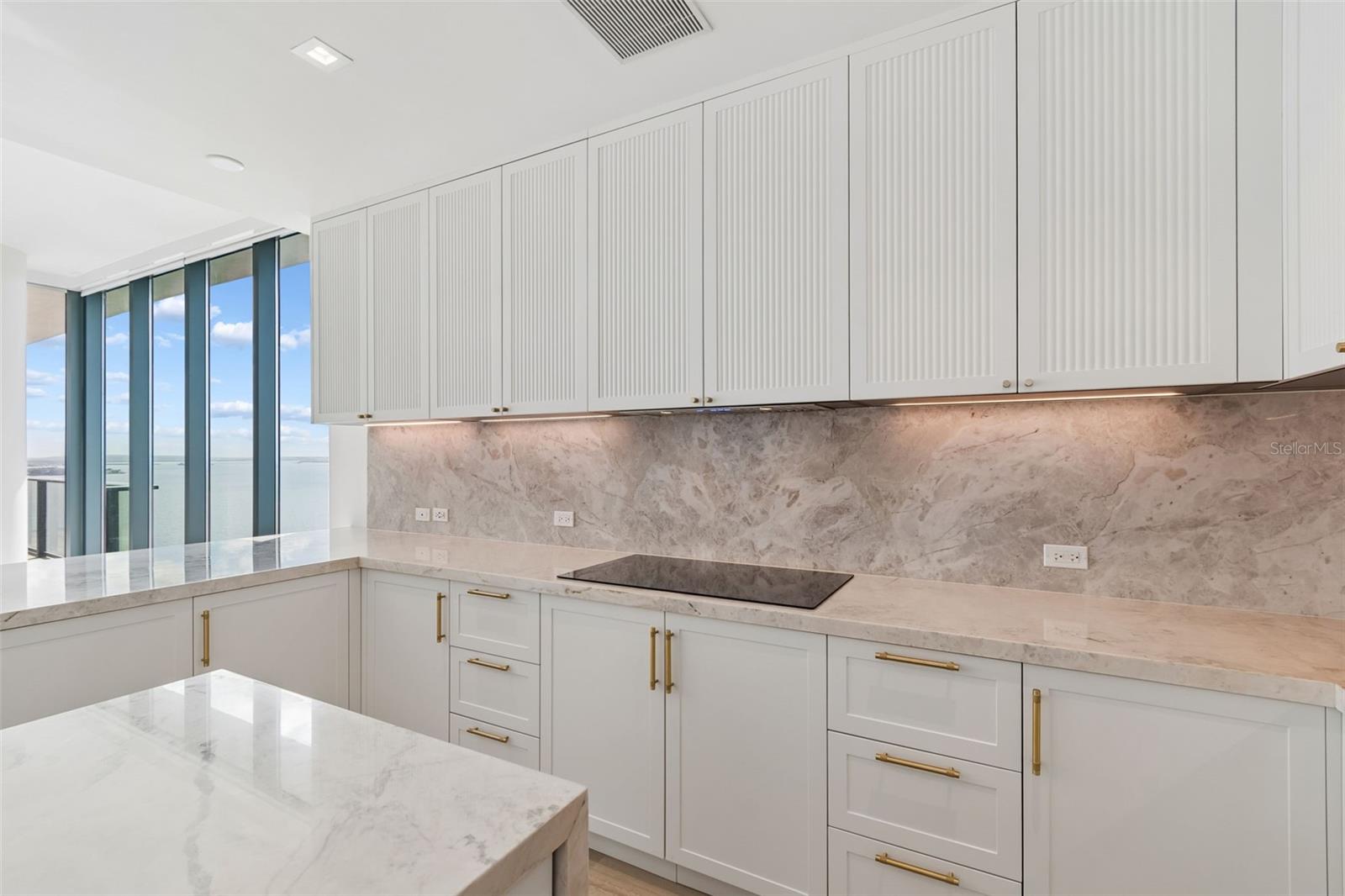 3105 BAY OAKS CONDOMINIUM - Residential