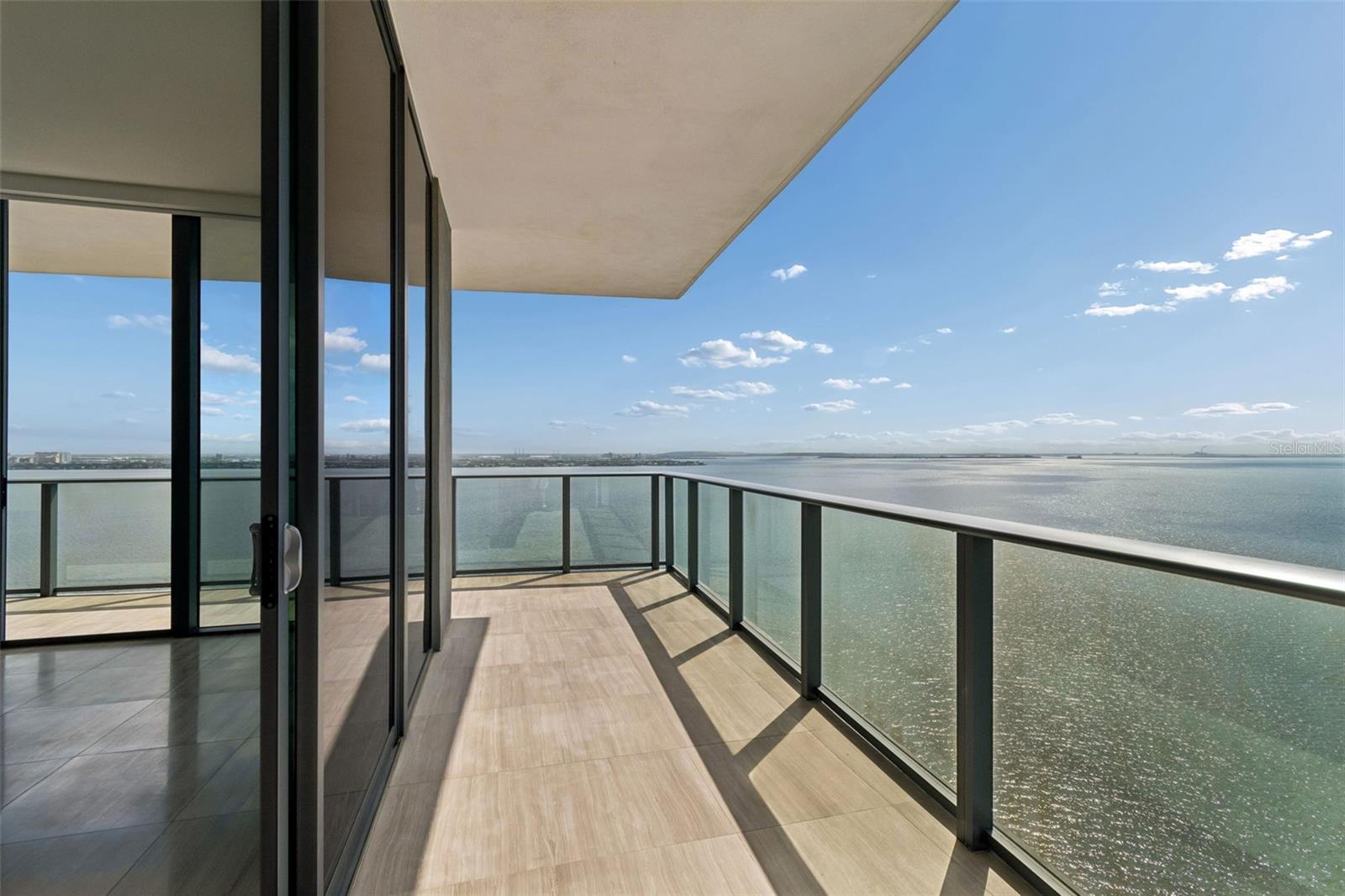 3105 BAY OAKS CONDOMINIUM - Residential