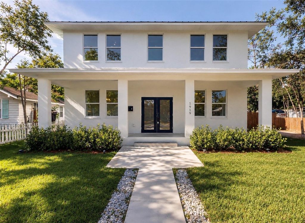 Photo of 1919 30th Avenue N, St Petersburg, FL 33713 (MLS # TB8508024)