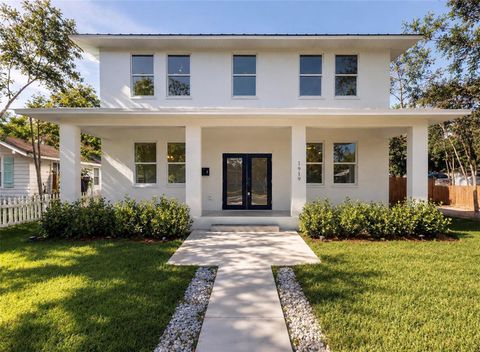 Photo of 1919 30th Avenue N, St Petersburg, FL 33713 (MLS # TB8508024)