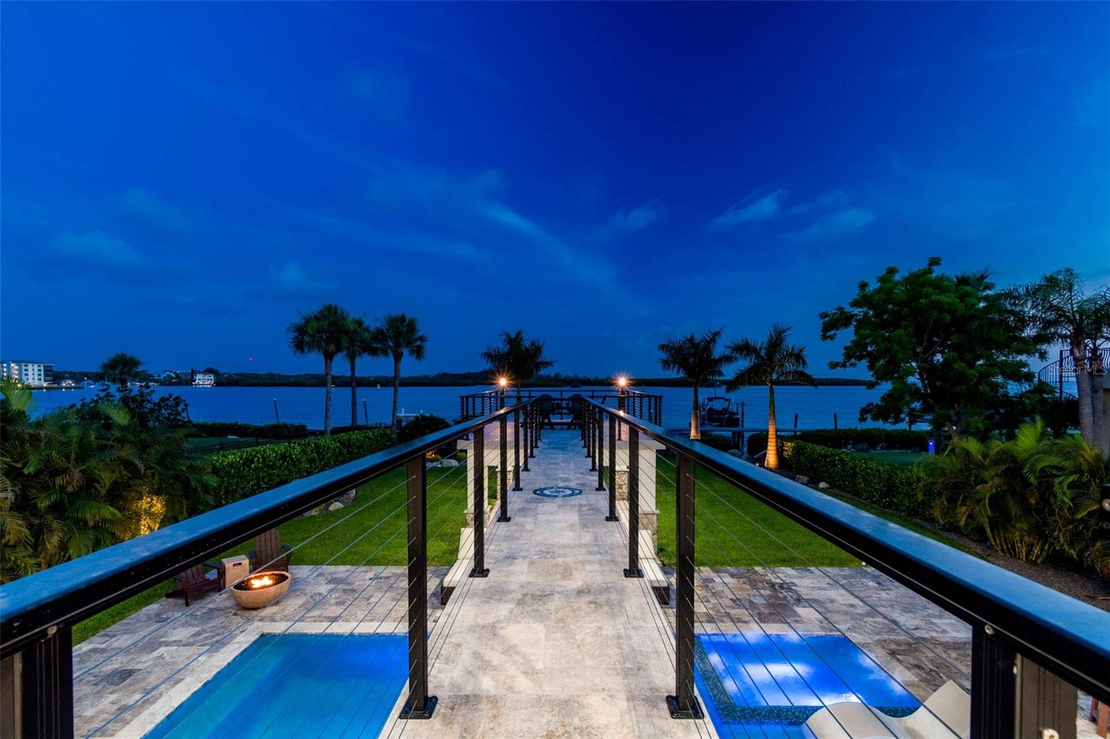 HARBORPOINTE - Residential