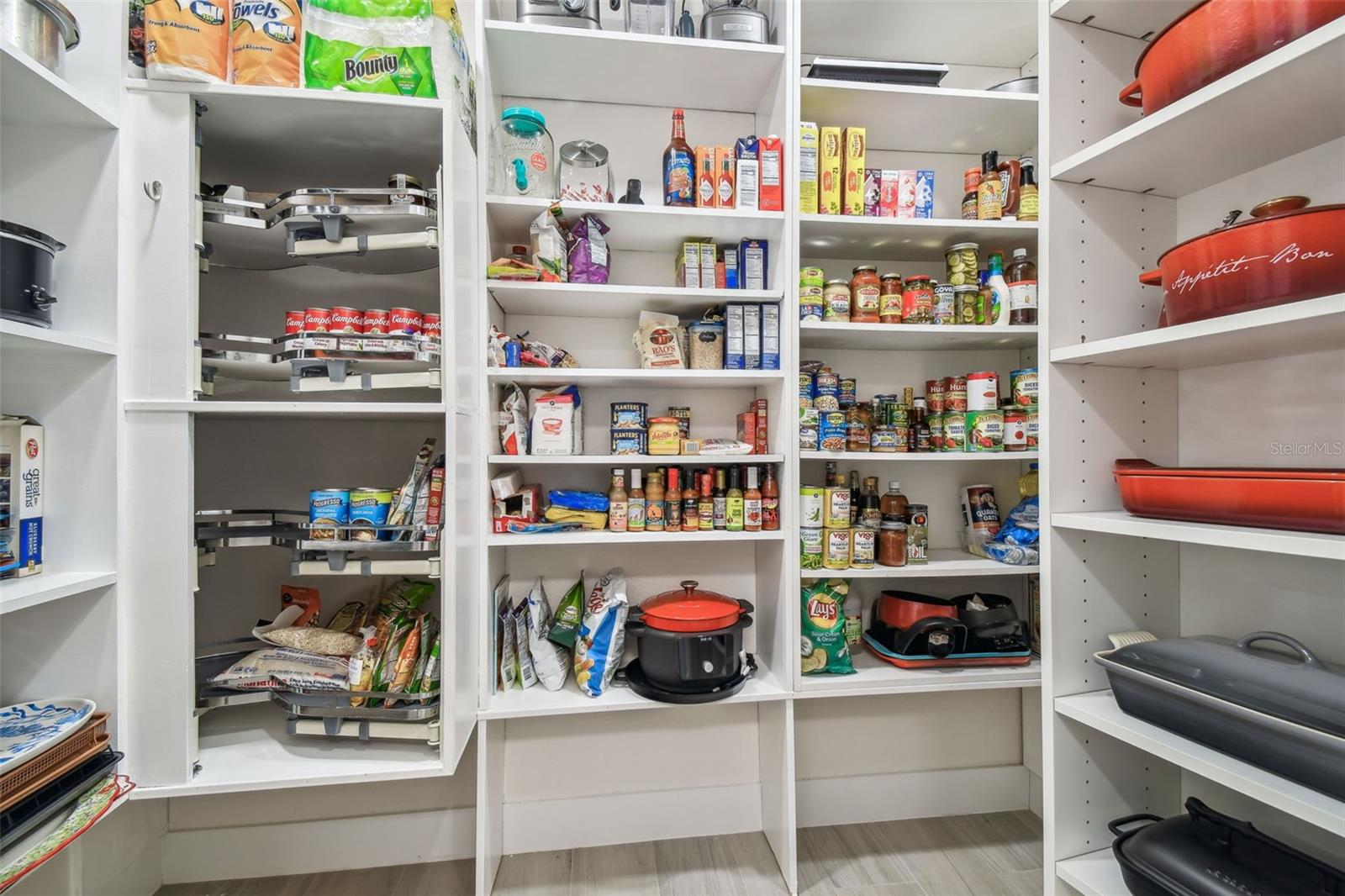 HARBORPOINTE - Residential