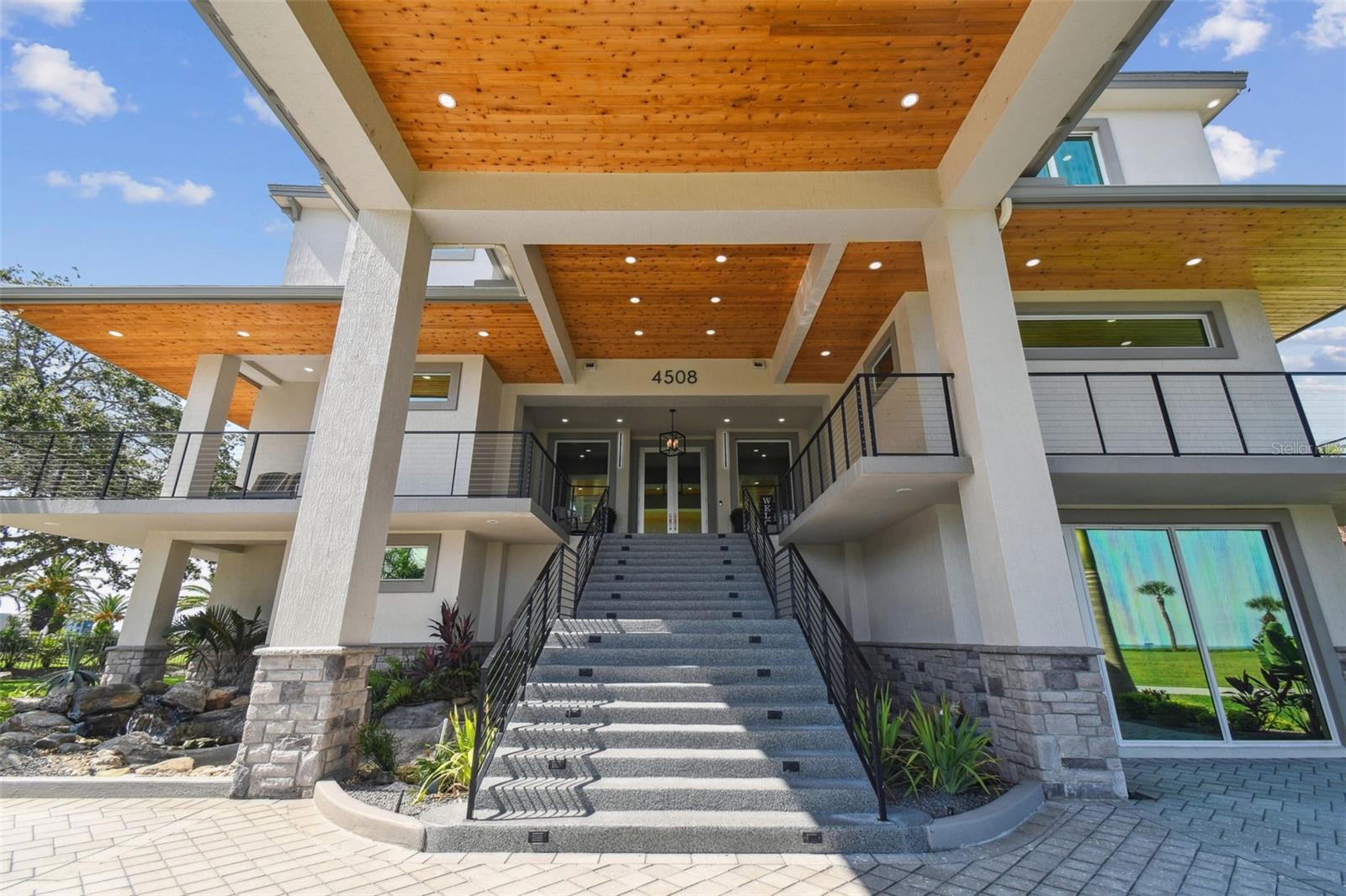 4508 HARBORPOINTE DRIVE