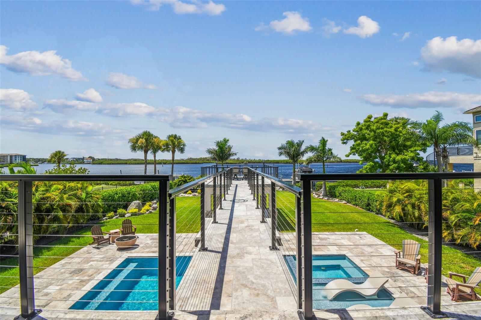 HARBORPOINTE - Residential