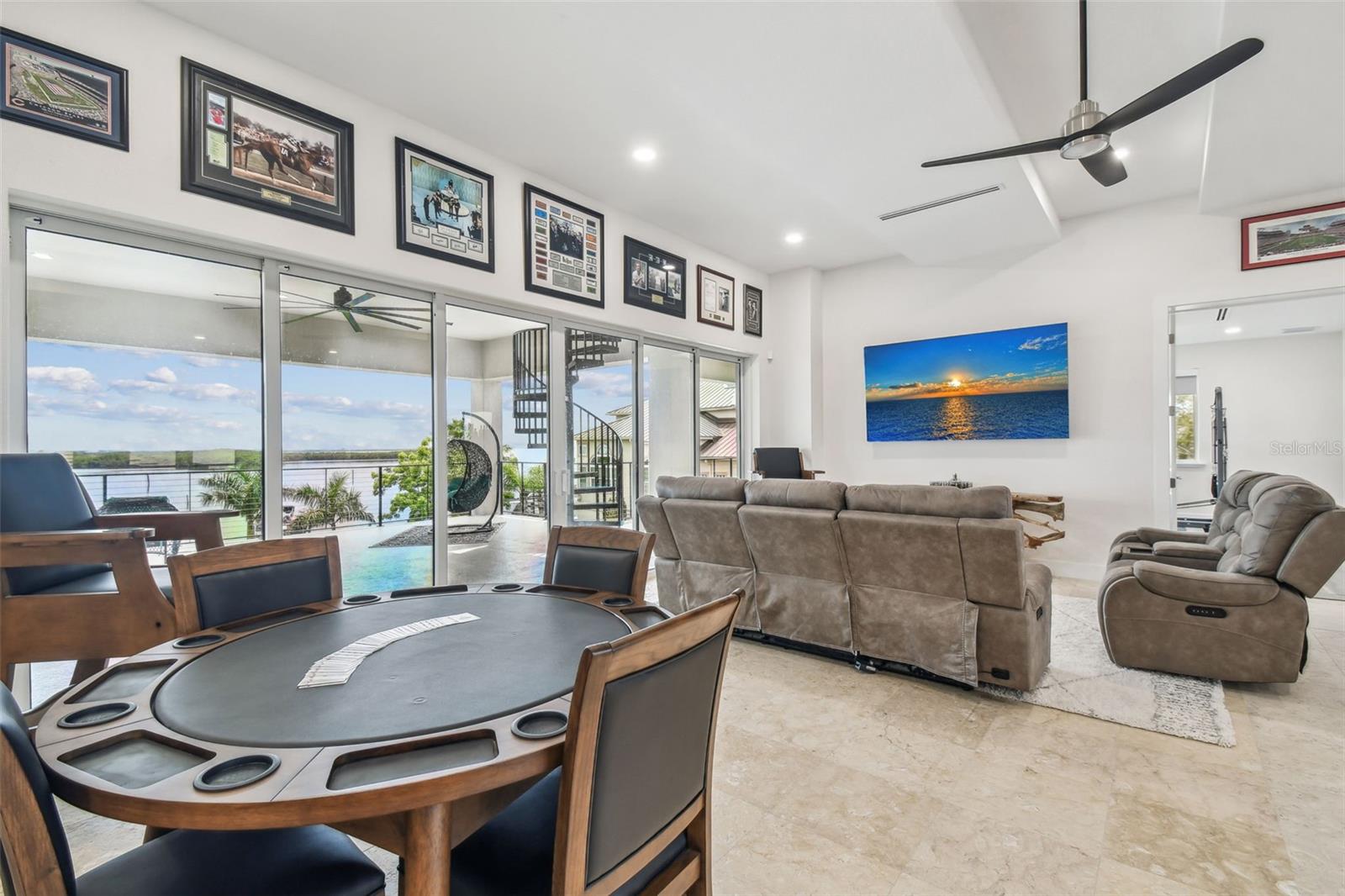 HARBORPOINTE - Residential