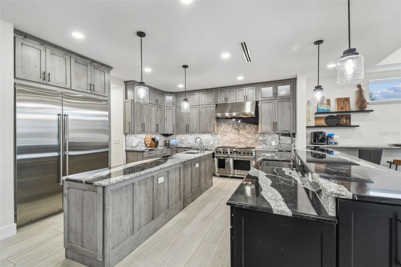 HARBORPOINTE - Residential