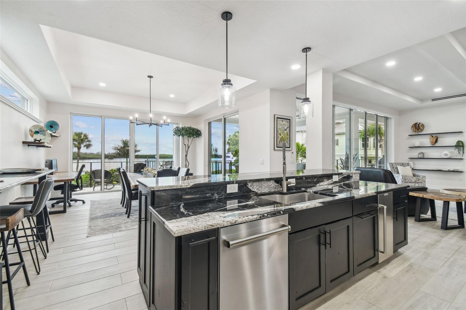 HARBORPOINTE - Residential