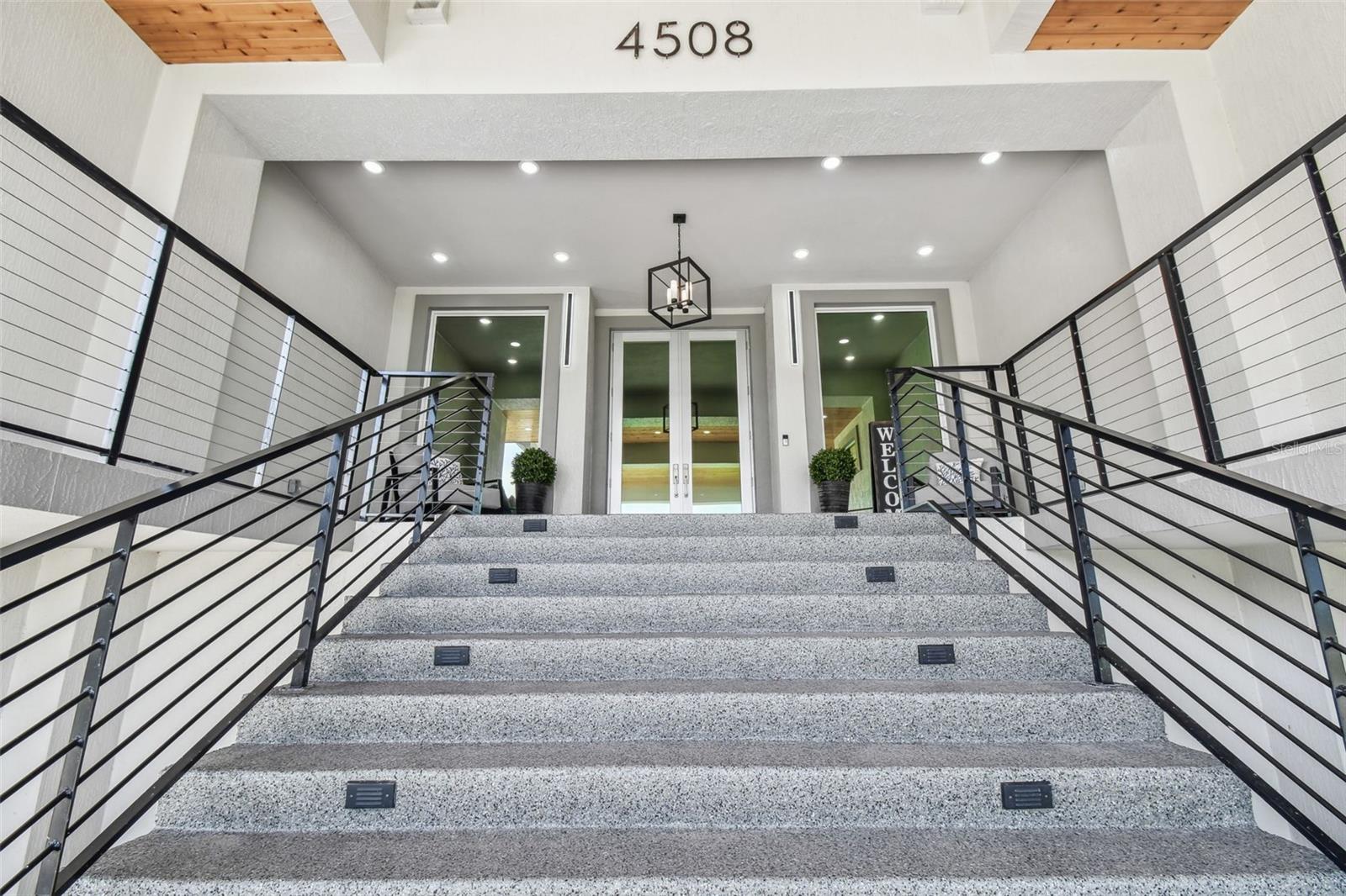 HARBORPOINTE - Residential