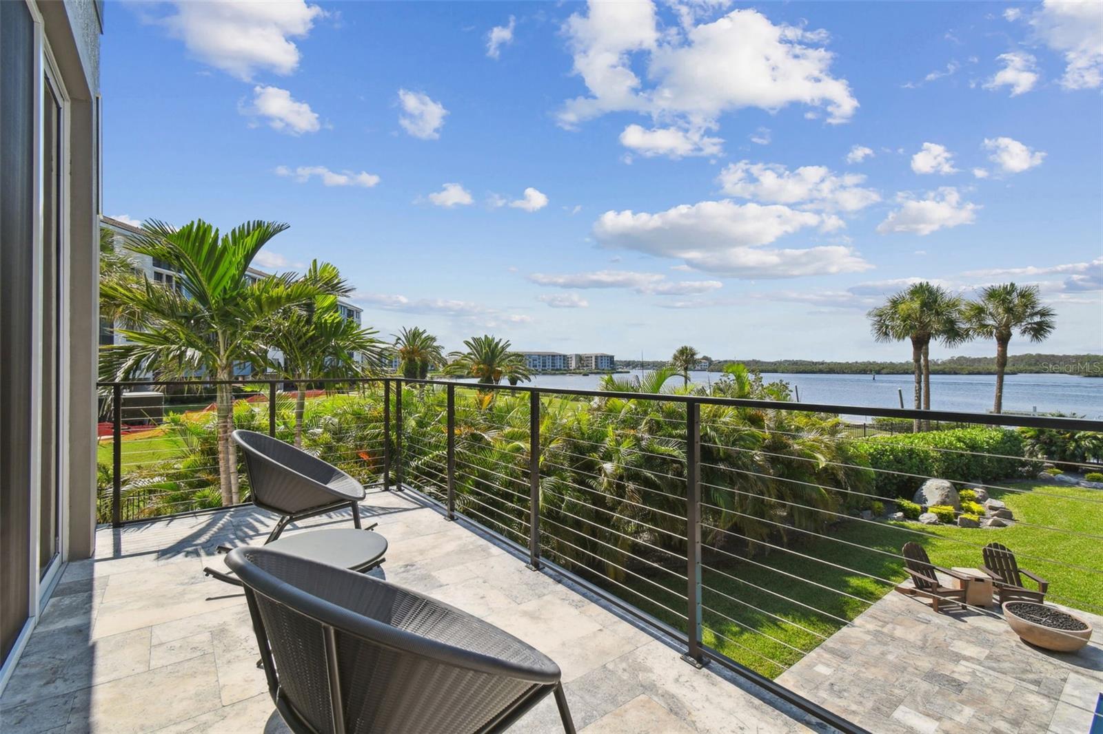 HARBORPOINTE - Residential