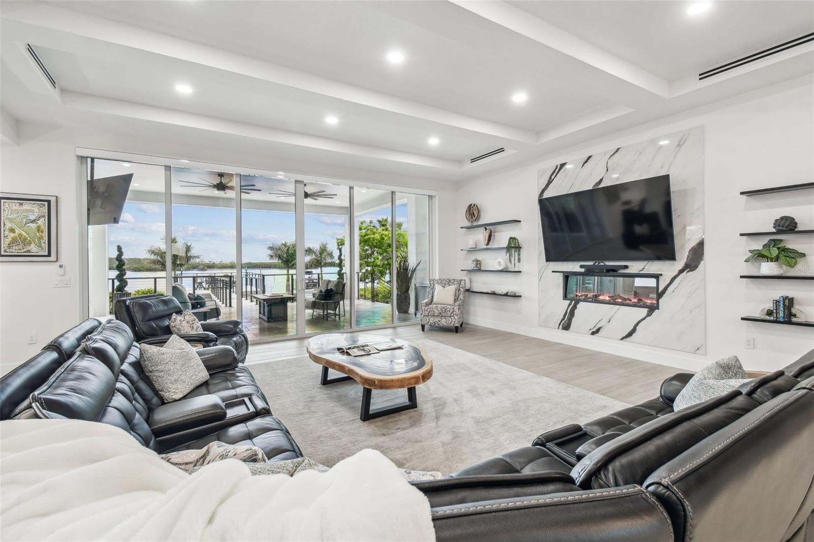 4508 HARBORPOINTE DRIVE