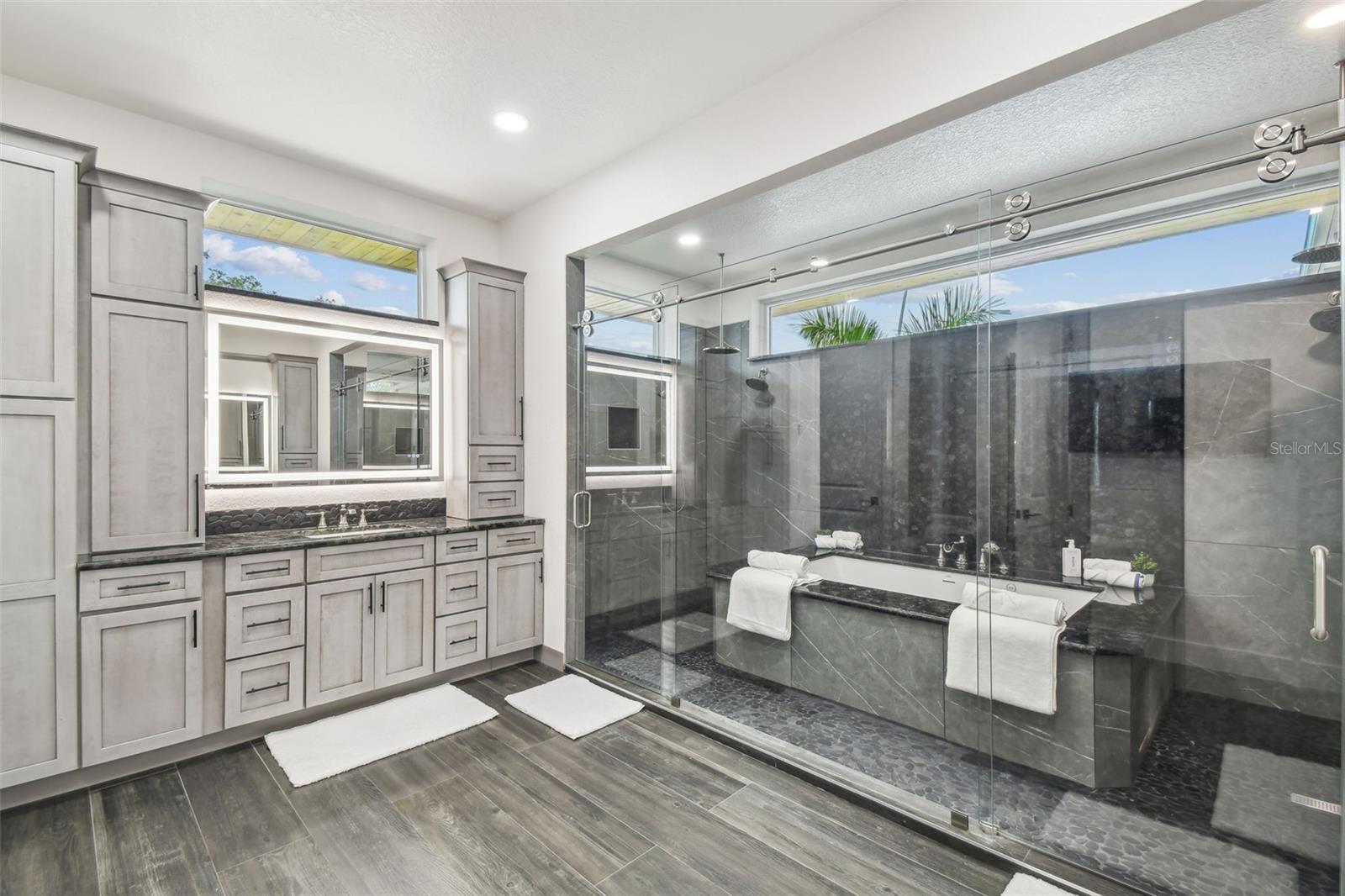 HARBORPOINTE - Residential