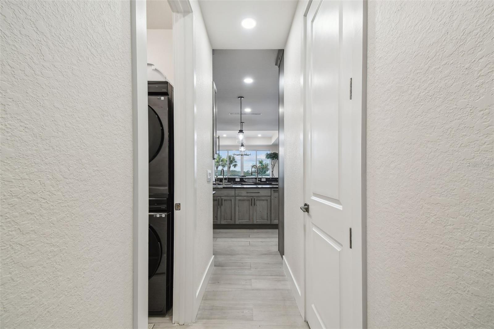 HARBORPOINTE - Residential