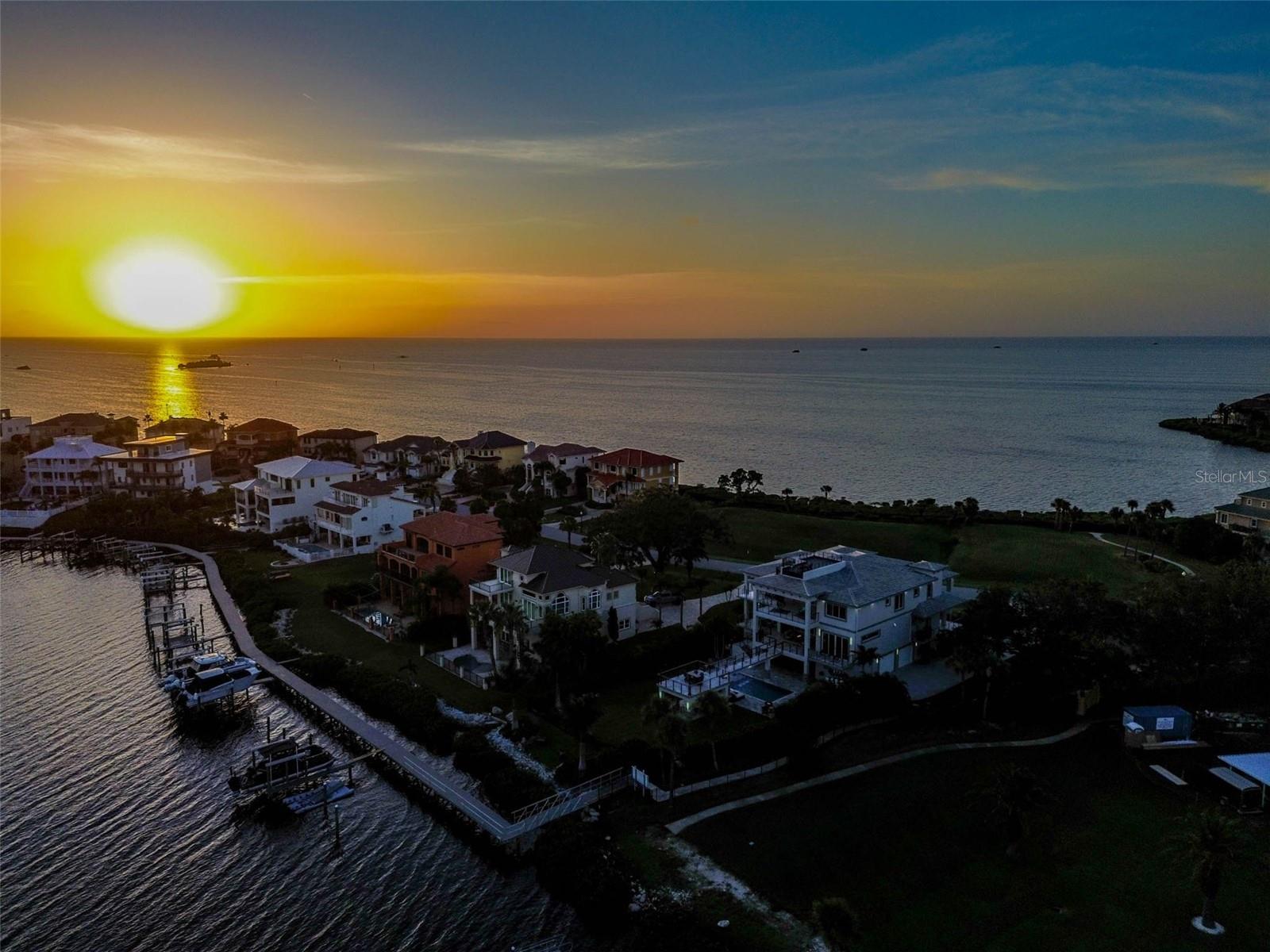 HARBORPOINTE - Residential