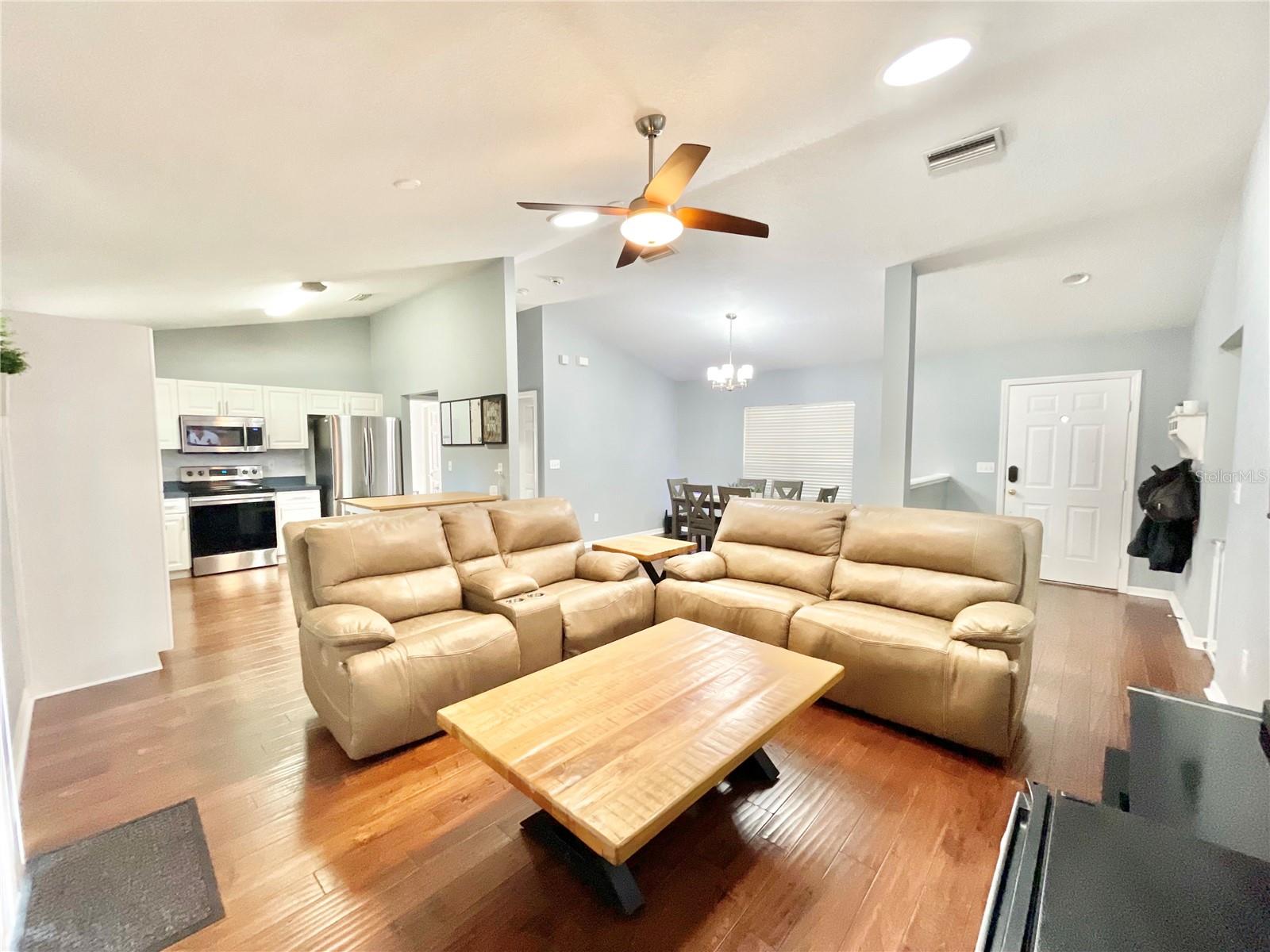 MENTONE CLUSTER PH III - Residential