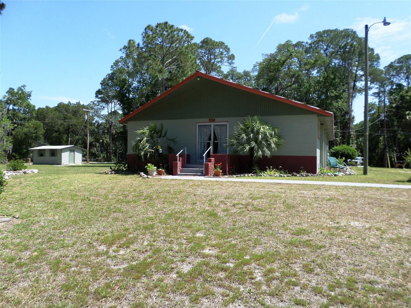 6005 HIGHWAY 40 W