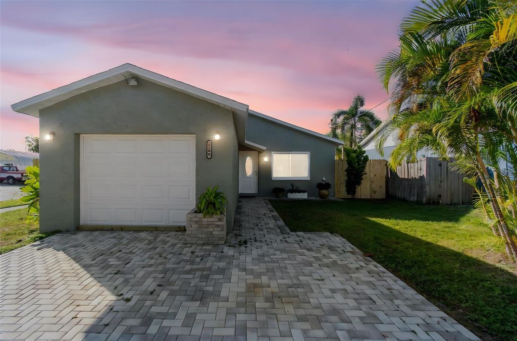 Photo of 6500 69th Avenue N, Pinellas Park, FL 33781 (MLS # TB8443417)