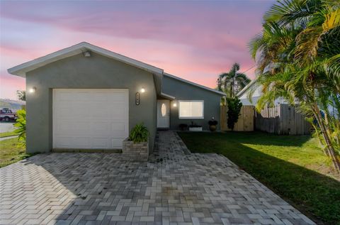 Photo of 6500 69th Avenue N, Pinellas Park, FL 33781 (MLS # TB8443417) Photo of 6500 69th Avenue N, Pinellas Park, FL 33781 (MLS # TB8443417)
