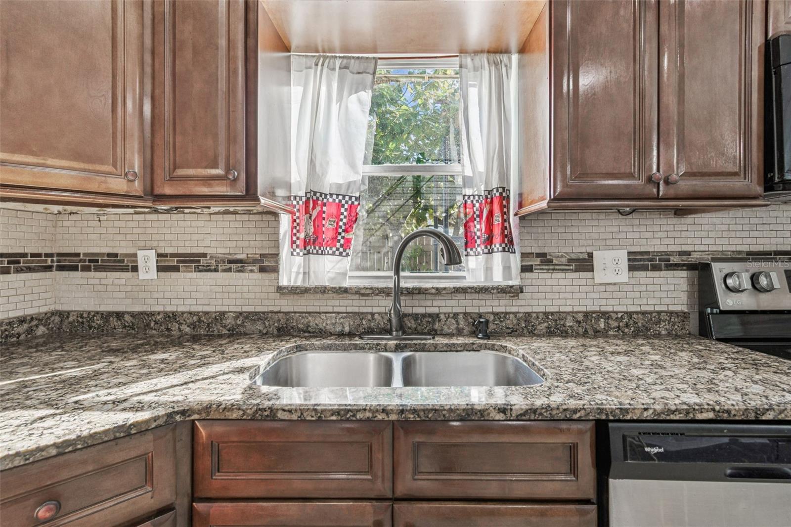 GRAND ARCADE - Residential