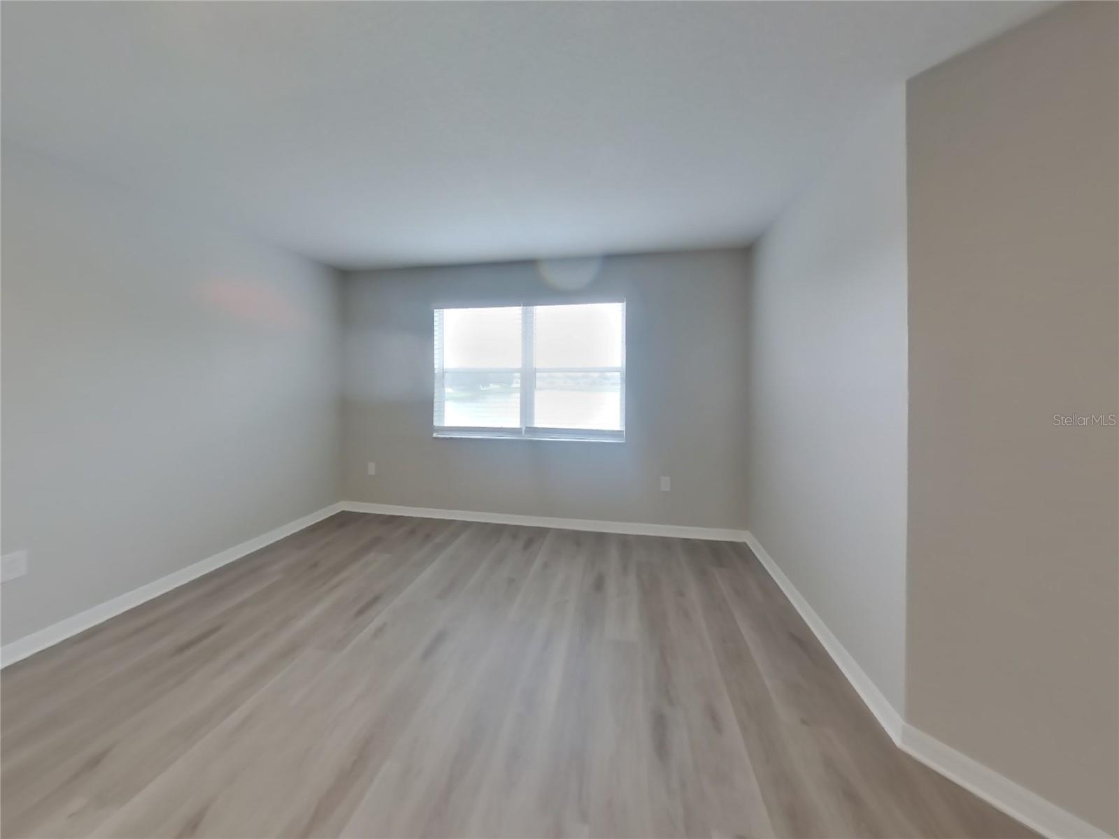 BRIDGEWATER PH 01 & 02 - Residential Lease