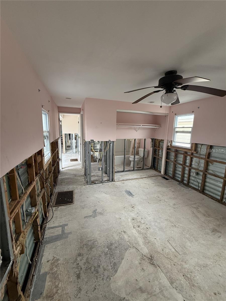 SEA HORSE MOBILE HOME PARK CONDO - Residential