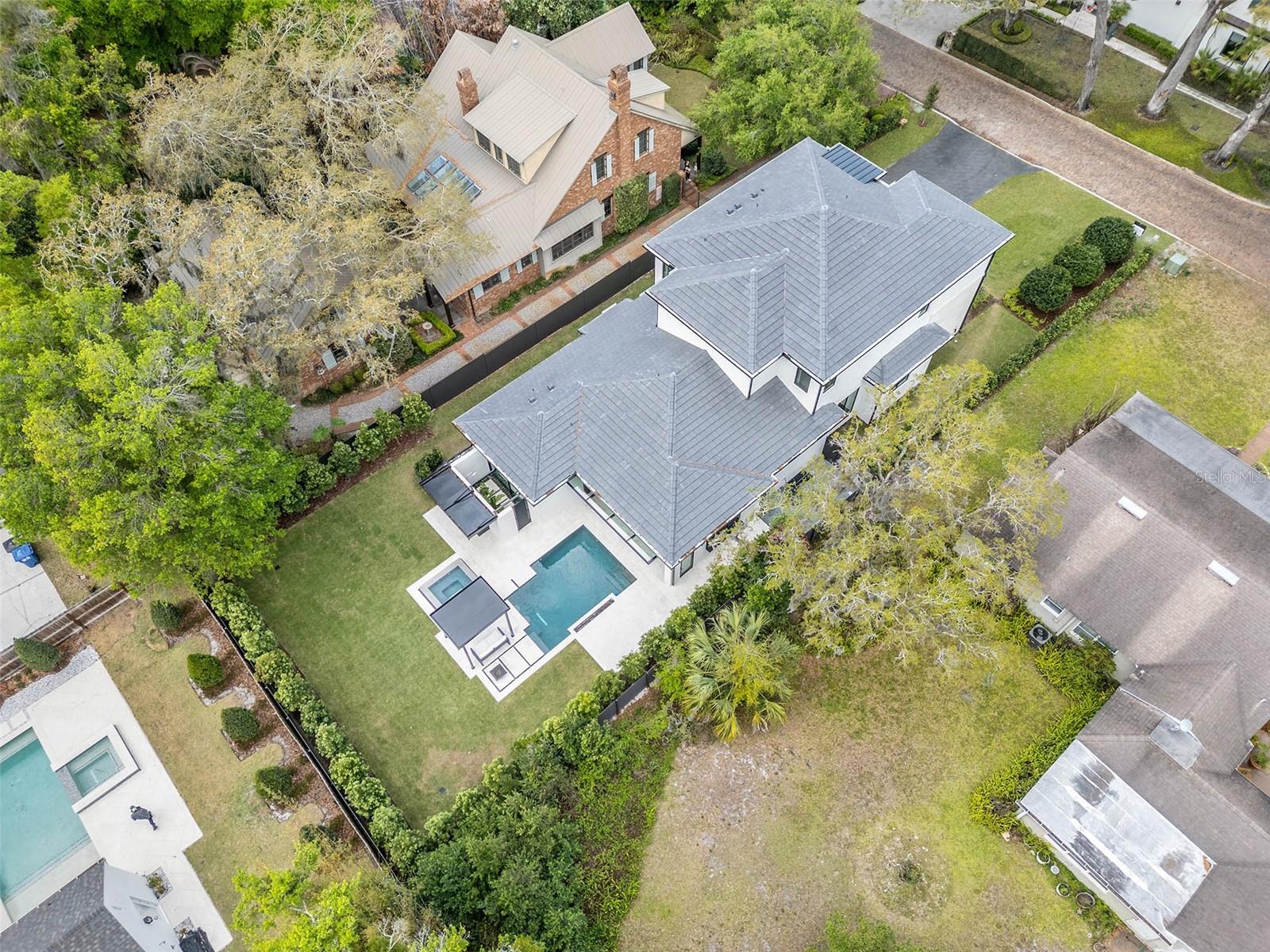 CHARMONT - Residential