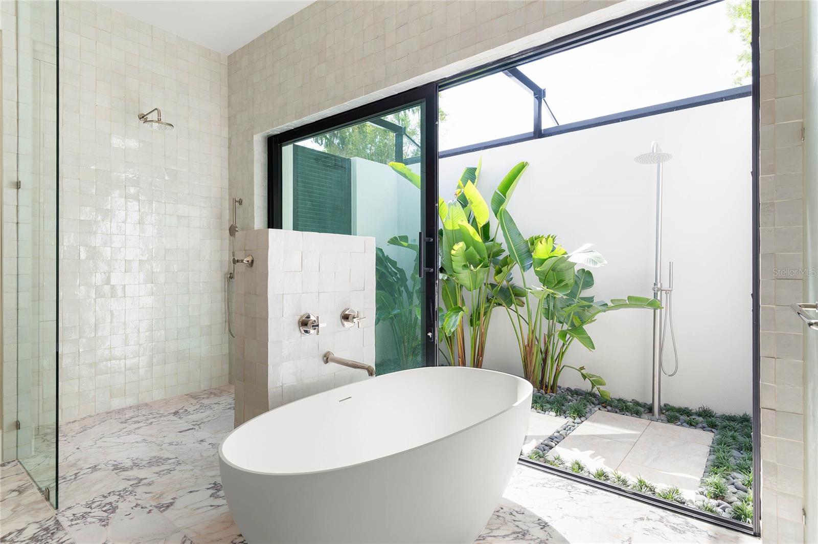 CHARMONT - Residential